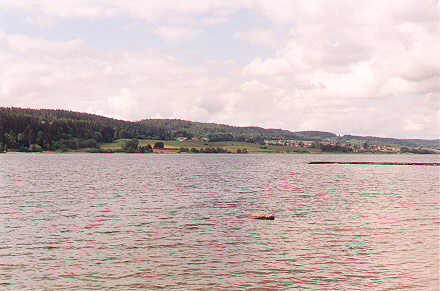 Lac de Saint Point, Malbuisson, France, 11 june 2001 Lac de Saint Point, Malbuisson, France, 11 june 2001