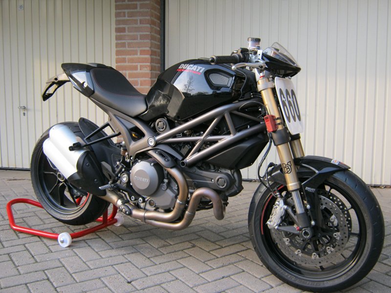 Monster 1100
